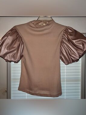 Entro Faux Leather Puff Sleeve Top in Taupe size small